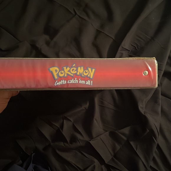 Pokémon card binder - Picture 7 of 7